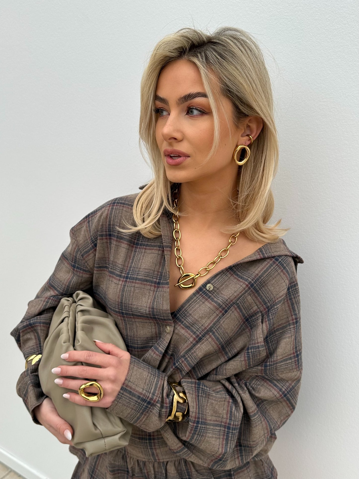 Loren necklace