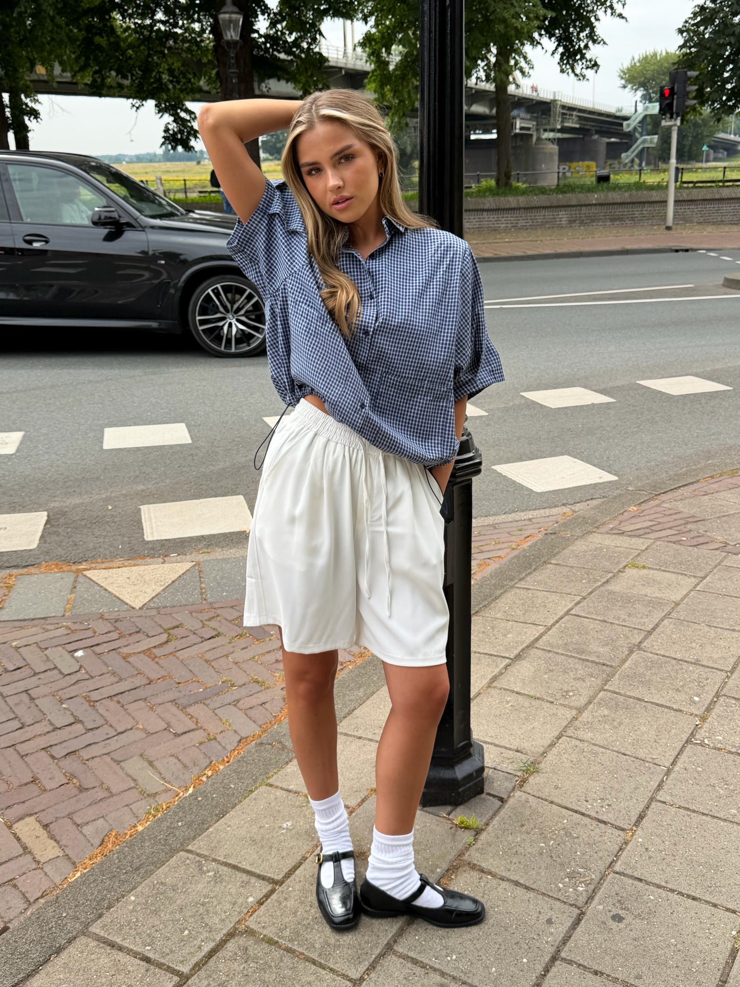 Oliv short