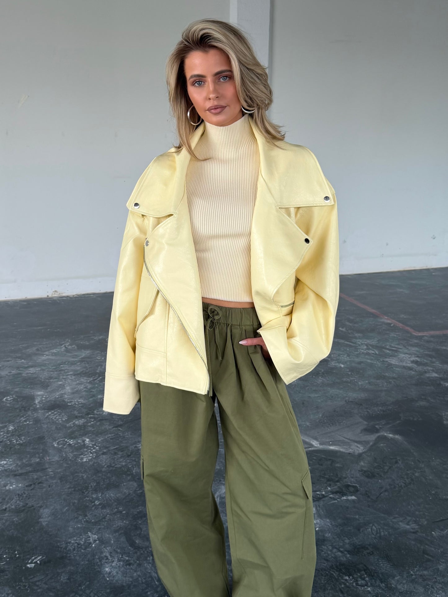 Floor jacket