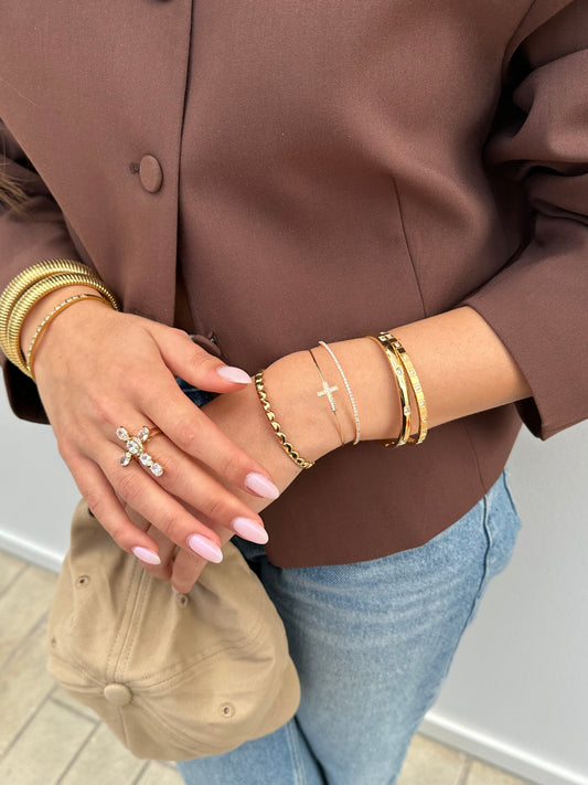 Flynn bangle