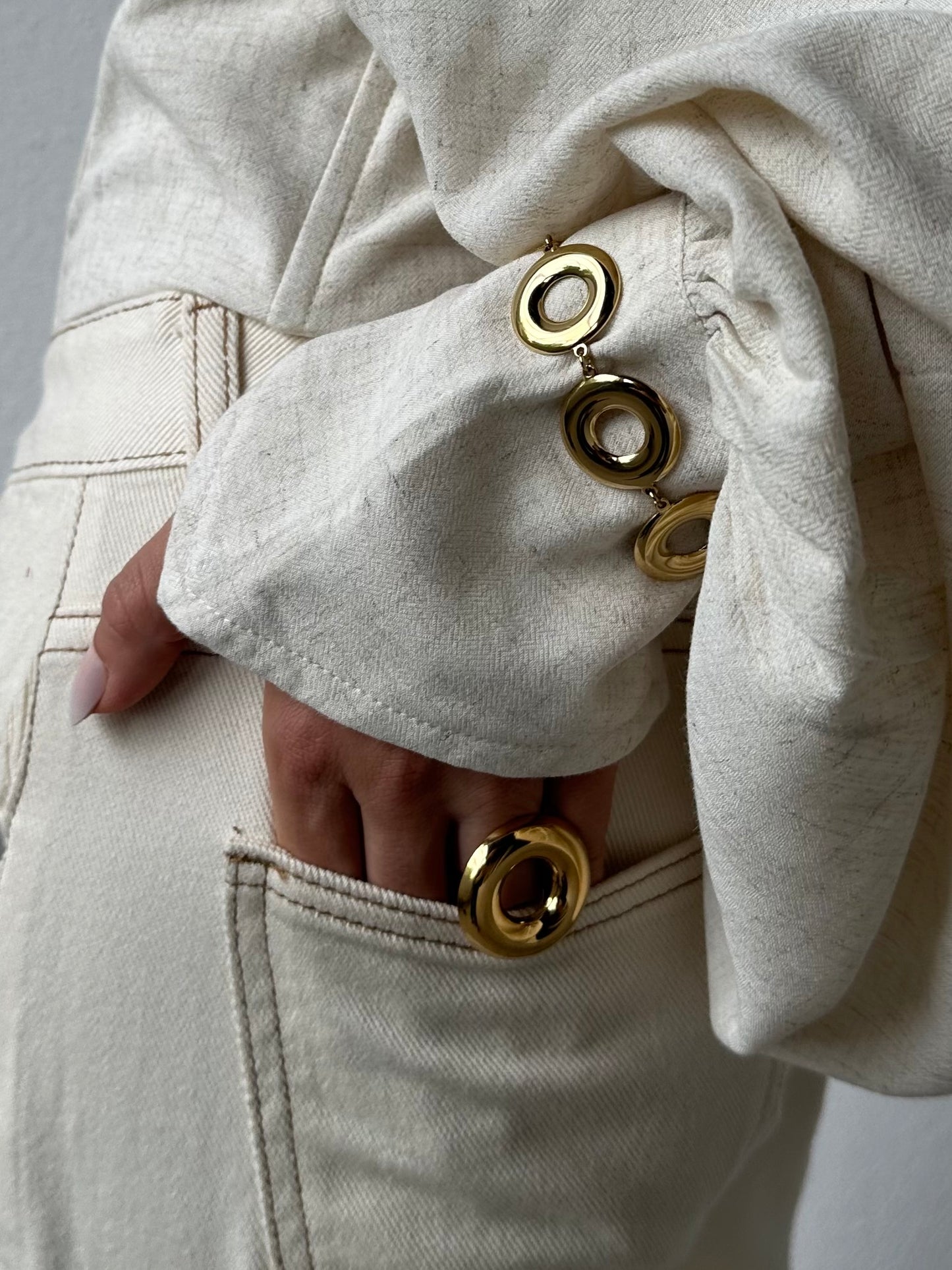 Lucy ring