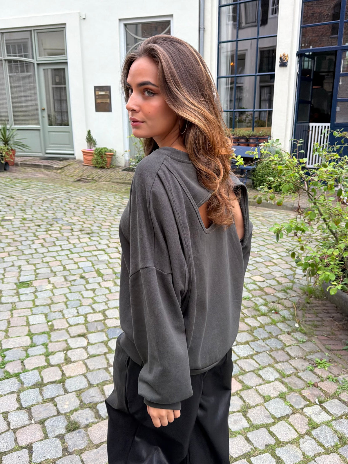 Ravi sweater - army green