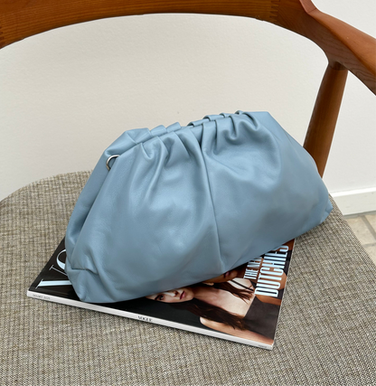 Bobbi clutch