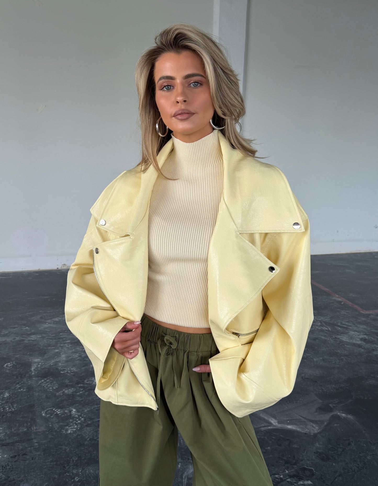 Floor jacket