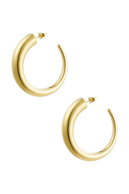 Leona hoops