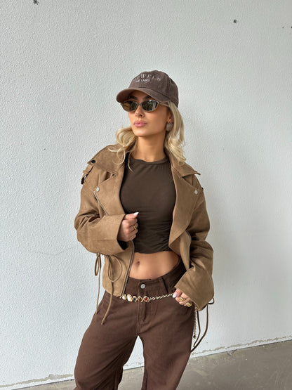 Violette oorbel