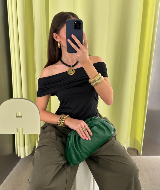 Bobbi clutch