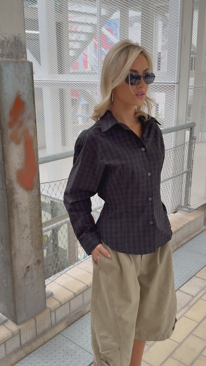 Swan blouse